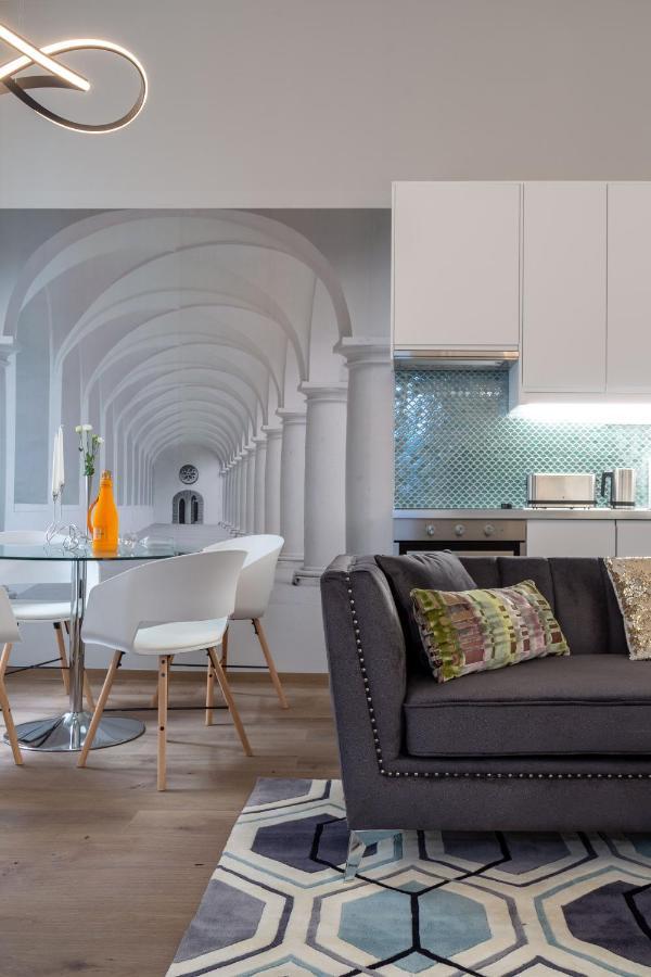 Premium By Hi5-king Street's Luxury Apartament