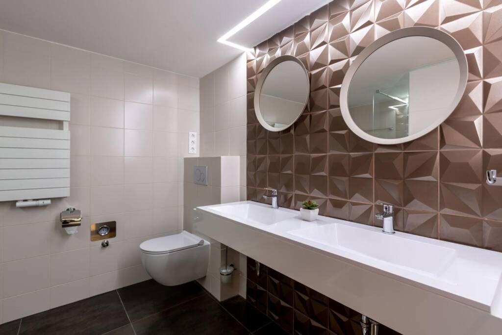 Premium By Hi5-king Street's Luxury Budapesta