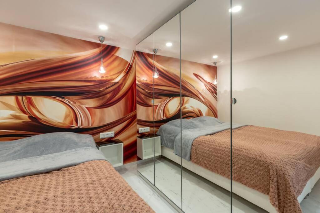 Premium By Hi5-king Street's Luxury Apartament